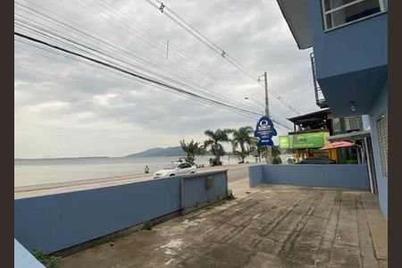 8_photo/95273ea29b.6c41d5510dcf68ec-ATLAS-ef225fc2-dbed-40bd-9a11-d02aac7aff76.jpg de casa à venda com 6 quartos, 330m² em Lagoa da Conceição, Florianópolis