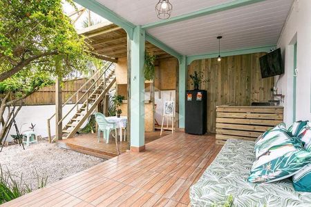 6_photo/95273ea329.08f922be3a726ba4-ATLAS-7a740fc1-e494-4ee7-bb3c-d25b93d53365.jpg de casa para alugar com 7 quartos, 230m² em Lagoa da Conceição, Florianópolis