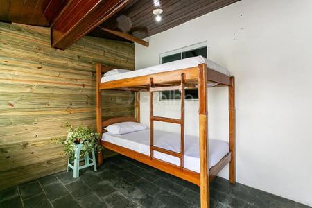 8_photo/95273ea339.4b1992a7ab35c141-ATLAS-8b82072f-854d-42e2-adf8-19886b3addaf.jpg de casa para alugar com 6 quartos, 242m² em Lagoa da Conceição, Florianópolis