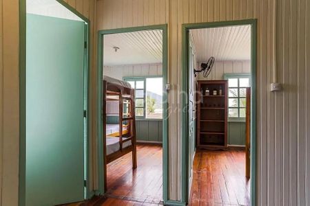 9_photo/95273ea339.4b1992a7ab35c141-ATLAS-a173030d-7a39-4d8e-8e9c-ddc9e127f625.jpg de casa para alugar com 6 quartos, 242m² em Lagoa da Conceição, Florianópolis