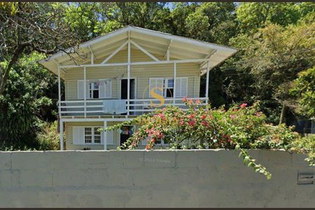 7_photo/95273ea377.526b8d0f117d2dc5-ATLAS-fabdfe85-aa93-455d-a492-c59c9563a298.jpg de casa à venda com 3 quartos, 1950m² em Lagoa da Conceição, Florianópolis