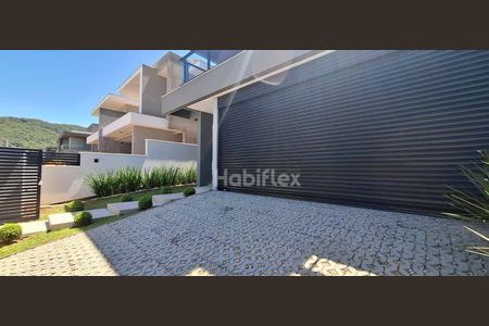 14_photo/95273eb0d1.98211145c08a4e65-ATLAS-842a15e8-b226-419a-bb0c-afcaa5c729e7.jpg de casa à venda com 3 quartos, 236m² em Lagoa da Conceição, Florianópolis