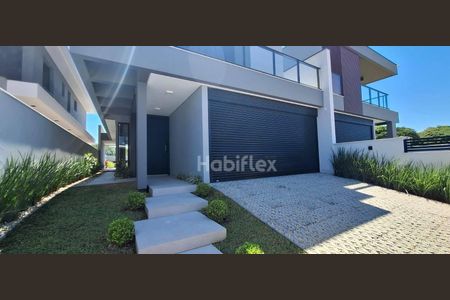 2_photo/95273eb0d1.98211145c08a4e65-ATLAS-f5560f98-e689-4b43-bae1-de673d2a01b2.jpg de casa à venda com 3 quartos, 236m² em Lagoa da Conceição, Florianópolis