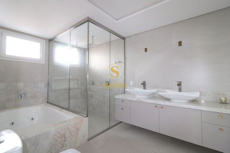 4_photo/95273eb12d.08798e92c4495a9b-ATLAS-97fd794a-a3fb-4b69-939b-6d04b1d82bb7.jpg de casa à venda com 4 quartos, 365m² em Lagoa da Conceição, Florianópolis