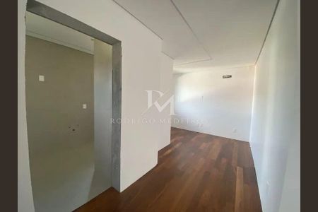 13_photo/95273eb349.97484f792a469e2d-ATLAS-d2c21b92-19f9-4dd0-b7d5-24936c955a1c.jpg de casa à venda com 5 quartos, 467m² em Lagoa da Conceição, Florianópolis