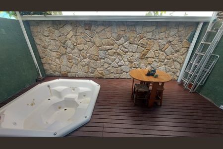 10_photo/95273eb3c7.1ec89c7cbdfc8b9a-ATLAS-8e07f7f5-345b-45d3-8b01-141f323b8e73.jpg de casa à venda com 2 quartos, 140m² em Lagoa da Conceição, Florianópolis