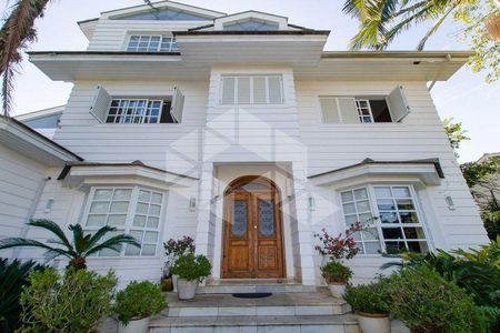 7_photo/95273eb417.81c488c884db3593-ATLAS-3d2d5dc9-e88a-4cc0-96e7-0b4e468d3d07.jpg de casa para alugar com 5 quartos, 660m² em Lagoa da Conceição, Florianópolis