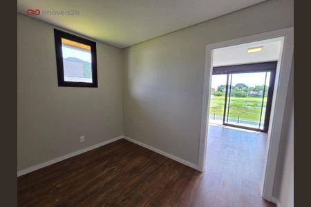 4_photo/95273eb46b.2f15d505e37c7ac5-ATLAS-3b8eea5d-a651-4b4b-8ea1-25742ad9db35.jpg de casa à venda com 3 quartos, 250m² em Lagoa da Conceição, Florianópolis