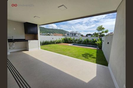 5_photo/95273eb46b.2f15d505e37c7ac5-ATLAS-3d55d29d-c7fc-49b0-9126-e66926cd893b.jpg de casa à venda com 3 quartos, 250m² em Lagoa da Conceição, Florianópolis