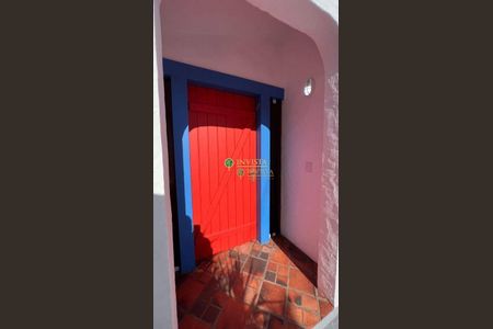 4_photo/95273eb471.61df383ebc62b81a-ATLAS-eb0db8d6-e292-4ac5-8ffc-9e594f143003.jpg de casa à venda com 5 quartos, 346m² em Lagoa da Conceição, Florianópolis