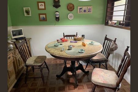 11_photo/95273eb477.9845a183adc4e21d-ATLAS-5fc28f9b-2a6d-432e-a9cc-74e8fb07ff1b.jpg de casa à venda com 3 quartos, 320m² em Lagoa da Conceição, Florianópolis