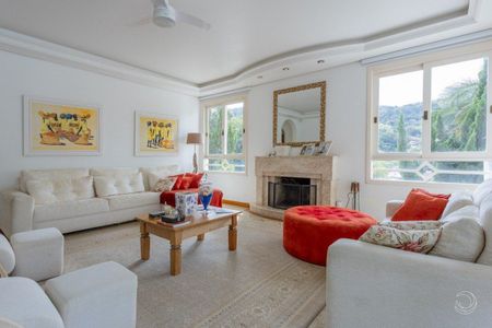 11_photo/95273eb4c9.aaa1984783e3a523-ATLAS-27914357-03b0-4eaf-8b4a-bfdf74a44bbb.jpg de casa à venda com 4 quartos, 343m² em Lagoa da Conceição, Florianópolis