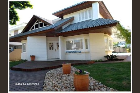 9_photo/95273eb5c7.2a94c334db51e0bf-ATLAS-ef0ea5fd-2169-4e2e-a4d7-9b84dfbb1f5a.jpg de casa à venda com 3 quartos, 250m² em Lagoa da Conceição, Florianópolis