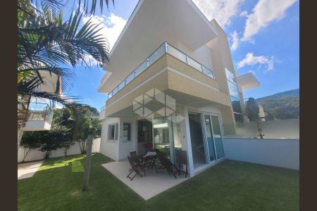 6_photo/95273eb68f.01e58fe0f594459a-ATLAS-be7845da-cb52-4a9d-a853-a725b91fdfd9.jpg de casa para alugar com 4 quartos, 400m² em Lagoa da Conceição, Florianópolis