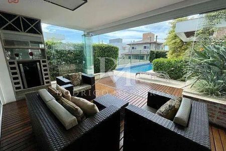 7_photo/95273eb6cd.ceff8192393c33de-ATLAS-551dfef2-90b5-4cb1-bf70-39d1917dc718.jpg de casa à venda com 4 quartos, 569m² em Lagoa da Conceição, Florianópolis