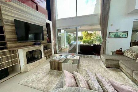 12_photo/95273eb6cd.ceff8192393c33de-ATLAS-7d56c08e-7c90-4305-a974-71ce9dba33b8.jpg de casa à venda com 4 quartos, 569m² em Lagoa da Conceição, Florianópolis