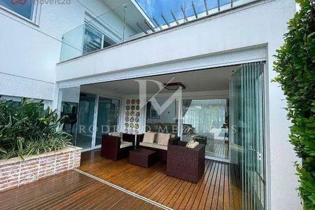 18_photo/95273eb6cd.ceff8192393c33de-ATLAS-eb78c834-466f-419f-9932-9a9c7698fb1f.jpg de casa à venda com 4 quartos, 569m² em Lagoa da Conceição, Florianópolis