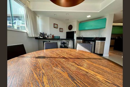 9_photo/95273eb785.3884d0aff261bb50-ATLAS-a2eb0e7d-16fa-4451-af17-e9d9dbaf2215.jpg de apartamento à venda com 3 quartos, 200m² em Lagoa da Conceição, Florianópolis