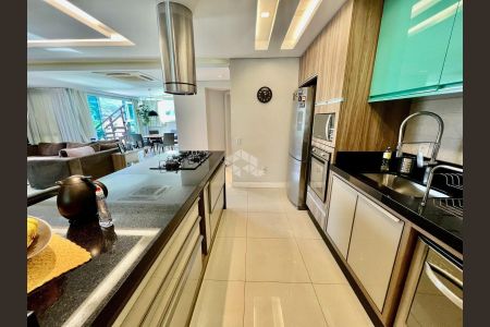 2_photo/95273eb785.3884d0aff261bb50-ATLAS-fa936a6e-2fb4-4e74-b5e5-b627b8e1d738.jpg de apartamento à venda com 3 quartos, 200m² em Lagoa da Conceição, Florianópolis