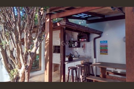 8_photo/95273eb7bf.e78a3bff2ad56a74-ATLAS-c9c2d9b0-033e-4d34-b532-1b81e5324733.jpg de casa à venda com 3 quartos, 322m² em Lagoa da Conceição, Florianópolis