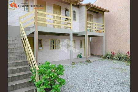 1_photo/95273eb8d9.12a796eb49bed496-ATLAS-4f8eeee6-dc14-4f4a-9942-b01e2366ea8f.jpg de casa à venda com 5 quartos, 200m² em Lagoa da Conceição, Florianópolis