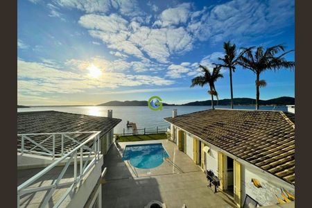 5_photo/95273eb935.ae537c11cfa6cc3a-ATLAS-5af10efa-54c6-4a9e-8b4b-fa9a16c6a383.jpg de casa à venda com 5 quartos, 440m² em Lagoa da Conceição, Florianópolis