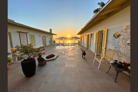 7_photo/95273eb935.ae537c11cfa6cc3a-ATLAS-820df36d-8cda-4dfb-9fcb-e39c72283d70.jpg de casa à venda com 5 quartos, 440m² em Lagoa da Conceição, Florianópolis