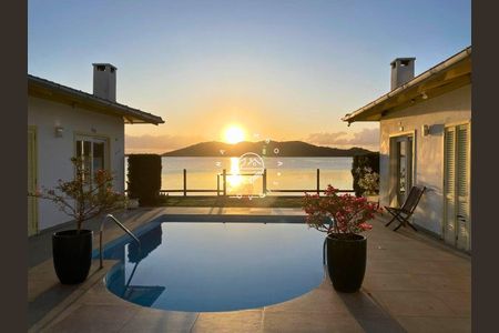 4_photo/95273eb935.ae537c11cfa6cc3a-ATLAS-b3ae3320-7aa2-4283-b063-17c8d02b2ee3.jpg de casa à venda com 5 quartos, 440m² em Lagoa da Conceição, Florianópolis