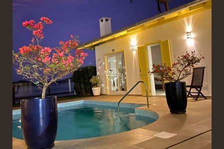 5_photo/95273eb935.ae537c11cfa6cc3a-ATLAS-bd199ccd-b36f-4838-bb0d-64bd3affa268.jpg de casa à venda com 5 quartos, 440m² em Lagoa da Conceição, Florianópolis