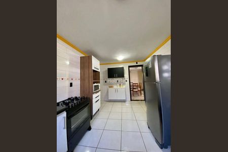 13_photo/95273eb9d5.12917f666bbf568e-ATLAS-3747d15f-8bb8-48d4-9d06-d82e72b9820d.jpg de casa à venda com 3 quartos, 220m² em Lagoa da Conceição, Florianópolis