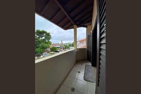 19_photo/95273eb9d5.12917f666bbf568e-ATLAS-ebe852ba-5db0-401f-959a-8a3c29ee293e.jpg de casa à venda com 3 quartos, 220m² em Lagoa da Conceição, Florianópolis