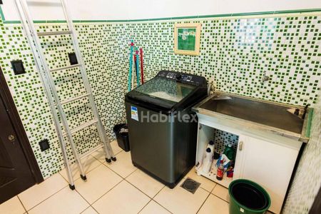 29_photo/95273eb9d5.12917f666bbf568e-ATLAS-eedfb0c0-5eda-4d2d-8b39-d107ce44b315.jpg de casa à venda com 3 quartos, 220m² em Lagoa da Conceição, Florianópolis