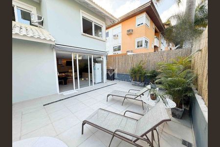 5_photo/95273ebac1.db20ad0f7650a763-ATLAS-36a6eda7-7e8e-45ff-b9cb-c8a31ae76174.jpg de casa à venda com 4 quartos, 365m² em Lagoa da Conceição, Florianópolis