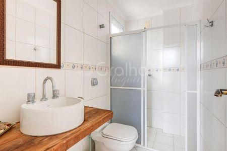 28_photo/95273ebb29.5574afc3b4b1c87e-ATLAS-b94e531a-cbf8-43c7-8e97-07465959be7c.jpg de apartamento para alugar com 4 quartos, 249m² em Lagoa da Conceição, Florianópolis