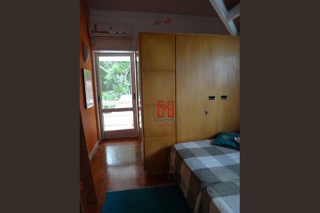 7_photo/95273ec107.c4d9960d4e7c8e66-ATLAS-06668f58-8b72-4c34-8bbb-cfabaa2d3f00.jpg de casa à venda com 5 quartos, 172m² em Lagoa da Conceição, Florianópolis