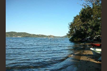 7_photo/95273ec107.c4d9960d4e7c8e66-ATLAS-b1776e53-a62c-4162-a6fc-ff0c002b612b.jpg de casa à venda com 5 quartos, 172m² em Lagoa da Conceição, Florianópolis