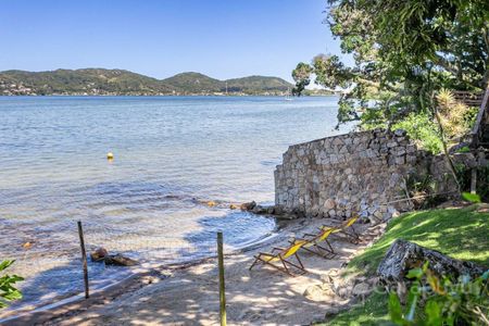 24_photo/95273ec241.2bfbd4f718a4a350-ATLAS-b8df80e5-7d5e-4435-bacb-dd1b737d7ee2.jpg de casa à venda com 6 quartos, 310m² em Lagoa da Conceição, Florianópolis