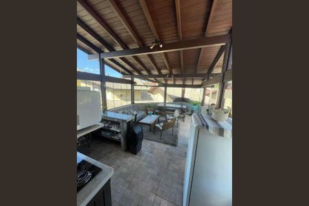 6_photo/95273ec829.d0c692211dcc31ce-ATLAS-75891ea1-ce7c-4d7a-b8d6-2096a32a8db4.jpg de casa para alugar com 3 quartos, 250m² em Lagoa da Conceição, Florianópolis