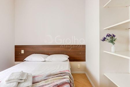 12_photo/95273edce3.56d1f59760bcb5e0-ATLAS-07758d73-e022-4c42-b2f7-92ab0e858b9c.jpg de casa para alugar com 3 quartos, 120m² em Lagoa da Conceição, Florianópolis