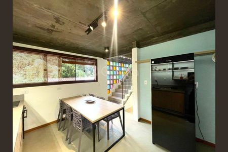 9_photo/95273edce3.56d1f59760bcb5e0-ATLAS-d1f4c467-82dc-4b83-aa2f-26b15a54f522.jpg de casa para alugar com 3 quartos, 120m² em Lagoa da Conceição, Florianópolis