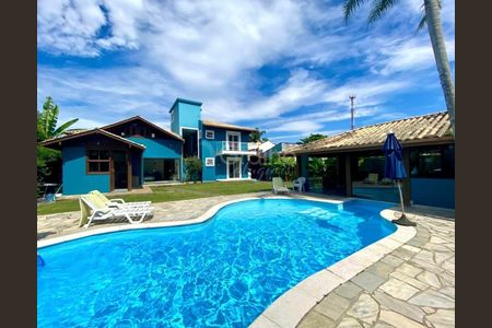 1_photo/95273ef5c5.974d063b20acfe41-ATLAS-2289f2ca-5ee8-4c7d-ba59-cd9399c1b971.jpg de casa para alugar com 4 quartos, 350m² em Barra da Lagoa, Florianópolis