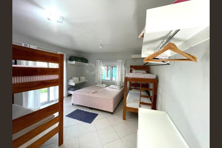 15_photo/95273ef5c5.974d063b20acfe41-ATLAS-3ccce210-bb2c-4d31-b5b0-abe3a95ec068.jpg de casa para alugar com 4 quartos, 350m² em Barra da Lagoa, Florianópolis