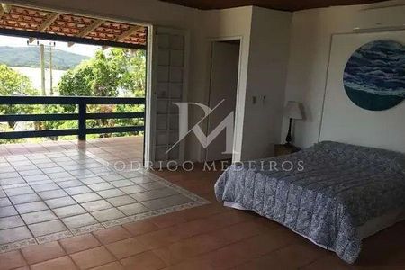 8_photo/95273f5e89.ceff8192393c33de-ATLAS-4b81e129-332d-49d5-ba95-e5b5c49d58cc.jpg de casa à venda com 3 quartos, 140m² em Lagoa da Conceição, Florianópolis