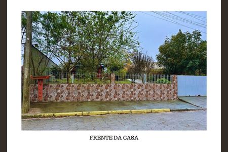 3_photo/9527402a5b.ea1a0f707bb9e11a-ATLAS-e8d94e2e-42be-4bb2-b8d9-047a4c3a8f6f.jpg de casa à venda com 1 quarto, 54m² em São João do Rio Vermelho, Florianópolis