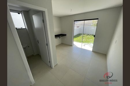 9_photo/9527402c69.0c545a3b42f8eb96-ATLAS-a3d65de2-75e1-4258-ade3-116c9fffbab4.jpg de casa à venda com 2 quartos, 103m² em São João do Rio Vermelho, Florianópolis
