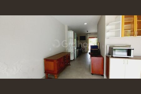 5_photo/952740723d.182def08d8c8ff9f-ATLAS-1fa765ca-e43f-4d48-bf76-b76917e68d95.jpg de casa para alugar com 4 quartos, 280m² em São João do Rio Vermelho, Florianópolis