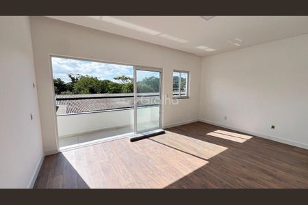 24_photo/95274141db.f9bf95fb576318cd-ATLAS-e8fdfaf8-ded9-470d-bbc2-c869042107df.jpg de casa à venda com 4 quartos, 280m² em Vargem Pequena, Florianópolis