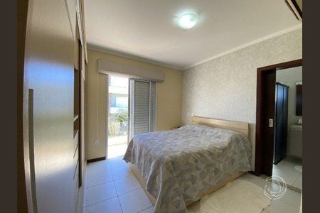 19_photo/9527415cf5.5dc92922f5f40c7d-ATLAS-67ad2417-2db5-4f18-bf6a-e2f9033944c4.jpg de casa à venda com 2 quartos, 270m² em Vargem Pequena, Florianópolis