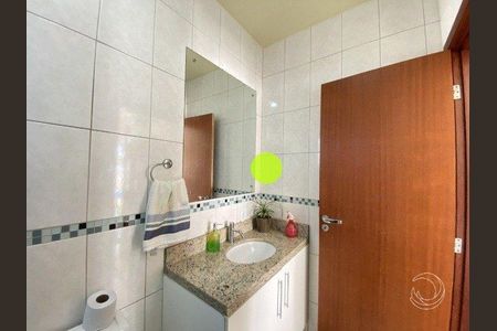 12_photo/9527415cf5.5dc92922f5f40c7d-ATLAS-99b3e0f8-8822-457e-928f-349d80651d3e.jpg de casa à venda com 2 quartos, 270m² em Vargem Pequena, Florianópolis