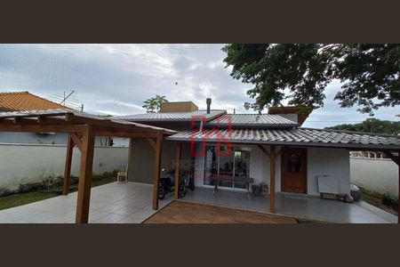 4_photo/9527417d65.d1ae08f062ab4888-ATLAS-1d873719-67b9-4e54-a914-b3e955565f9b.jpg de casa à venda com 3 quartos, 135m² em Vargem Grande, Florianópolis